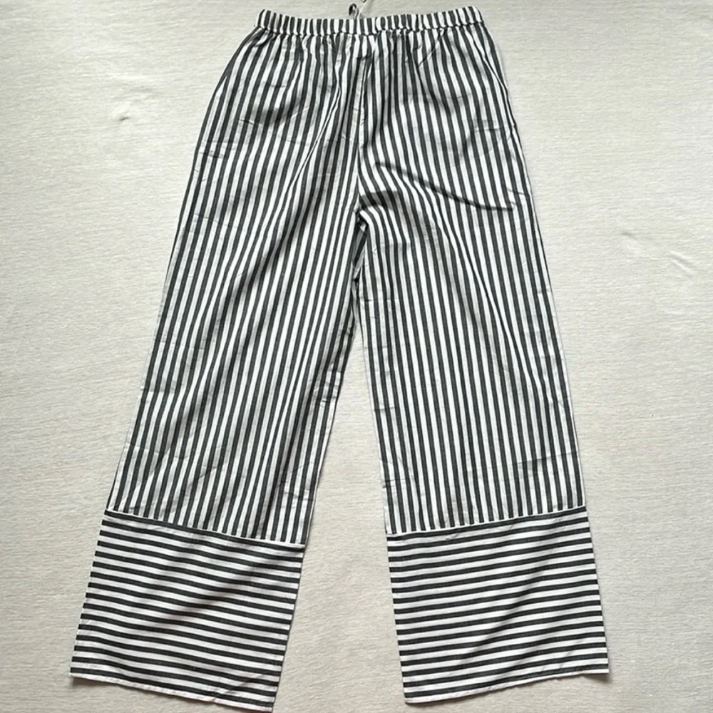 New NIA oasis cropped pants set, Angela cropped top, blue strip, coordinated set - Picture 7 of 10